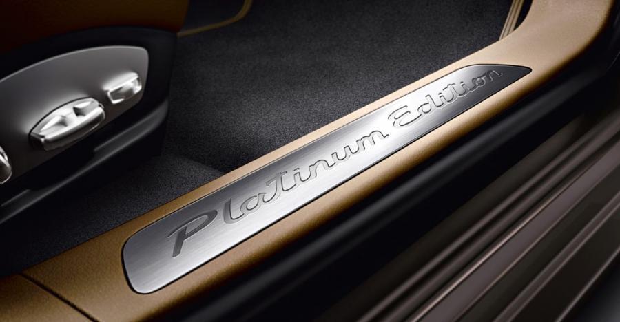 Porsche Panamera Platinum Edition 2012 года  (фото 21 из 27)